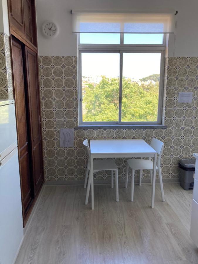 Family Apartment Lisbon-Estoril Exterior photo